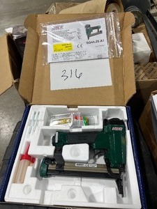lot 316 image: PALLET OF GOODIES