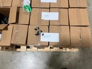 lot 393 image: 5000 GLIDE BLACK PLASTIC LEVELERS 14-25 X 1-12 STEM