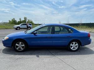2003 Ford Taurus SE - 2 OWNERS