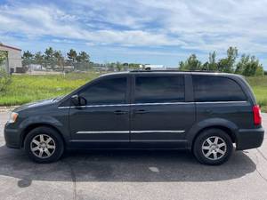 2011 Chrysler Town And Country Touring