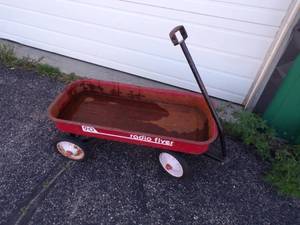 lot 72 image: Radio Flyer Wagon