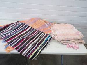 lot 17 image: Lot of 5 Handmade Rag Rugs in Various Size and Color