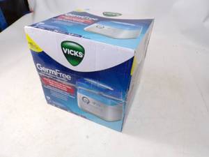 lot 19 image: New in Box Vicks Germfree Cool Moisture Humidifier