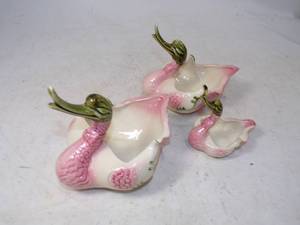 lot 26 image: 3 Adorable Vintage Hull Duck Succulent Planters
