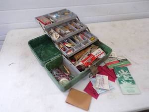 lot 41 image: Fantastic Vintage Tackle Box with Tackle Included Late 50s Early 60s License