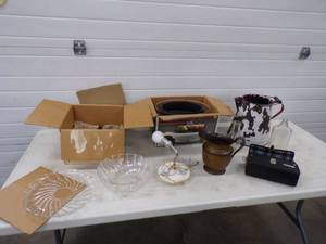 lot 57 image: Lot of Kitchen Items some Vintage Some New In Box and a Beautiful Wall Light
