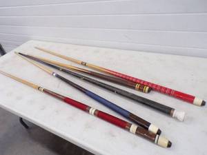 lot 59 image: Pool Stick lot of 5  Solid Vintage Condition