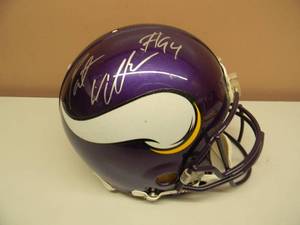 lot 5 image: AUTHENTIC RIDDELL SIGNED PAT WILLIAMS VIKING HELMET SIZE L RIDDELL VSR4 ---See Pictures---