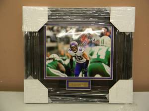 Professionally Framed SIGNED MN VIKINGS Harrison Smith PHOTO--- Approximately 16 x 14 ----- See Pictures  Pending