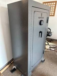 lot 10 image: Fortress Gun Safe