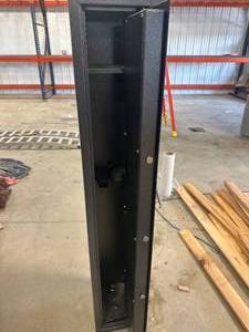 lot 16 image: Fortress Gun Locker 57 Inches Tall