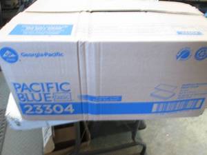 lot 77 image: Pacific Blue Basic Recycled Multifo...