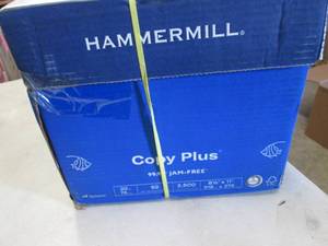 lot 372 image: 2500 sheet Case Hammermill 20 lb 8....