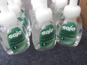 lot 428 image: 9- 7.5 oz Bottles GoJo Green Foam H...