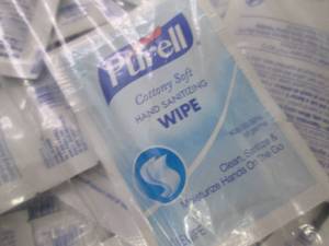 lot 429 image: Case of 1000 Purell Hand Sanitizing...