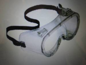 lot 442 image: Case of 100 Safety Works Safety Che...