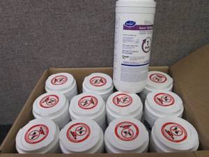 lot 450 image: Case of 12- 60 ct Diversey Oxivir T...