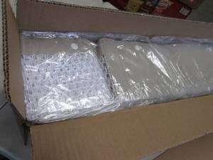 lot 460 image: Case of 12 Standard Textile Tan Cub...