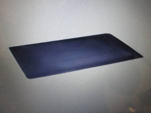 lot 134 image: Antifatigue Mat Ribbed, 2 ft x 3 f...