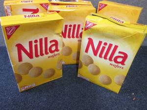 lot 207 image: 6- 11 oz Boxes Nilla Wafers in date...