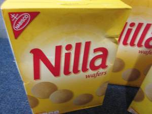 lot 208 image: 6- 11 oz Boxes Nilla Wafers in date...