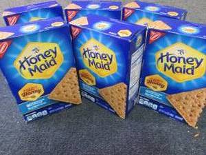 lot 210 image: 6- 14.4 oz Honey Maid Graham Cracke...