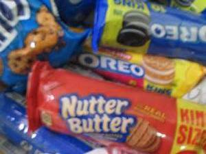 lot 213 image: 12 packs Assorted Cookies...