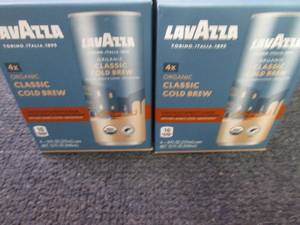 lot 321 image: 2- 4-8 oz pks LavAzza Classic Cold ...