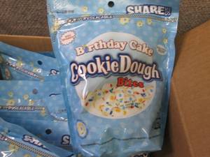 lot 328 image: 8- 10.5 oz pks Birthday Cake Cookie...