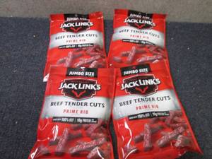 lot 330 image: 4- 5.6 oz pks Jack Links Beef Tende...