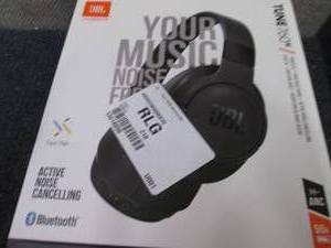 lot 14 image: JBL Tune 760NC Bluetooth Noise-Canc...