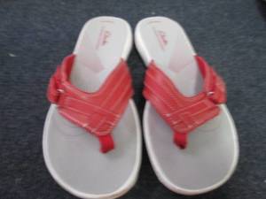 lot 35 image: Clarks Womens Breeze Sea Thong Sa...