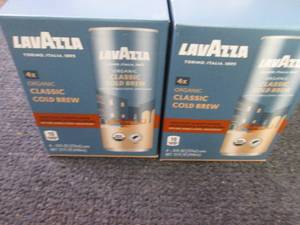 lot 326 image: 2- 4-8 oz pks LavAzza Classic Cold ...