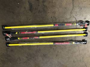 Lot of 2 TASK Heavy-Duty Medium Quick Support Rod (2-Pack) Customer Returns See Pictures