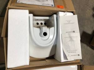 Swiss Madison Modern White Ceramic Rectangular Chateau Pedestal Bathroom Vessel Sink with Round Single Faucet Hole Customer Returns See Picture