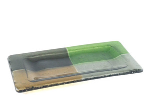 lot 86 image: Four Color Fused Glass Rectangular Tray, 8x4in Fused Glass.