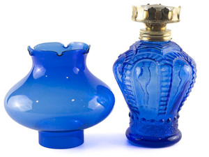 lot 101 image: Cobalt Blue Votive Candle Holder, Styled like an Oil Lamp, 10 14in assembled Pattern Glass.