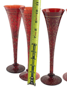lot 165 image: Pier One Set of 4 Rioja Red Champagne Glasses with Gold Hand Painted Scrolls TALL 9 78in Drinkware.