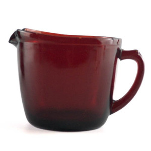 lot 166 image: Anchor Hocking R1700 Royal Ruby Creamer and Open Sugar Pattern Glass.