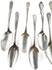 lot 200 image: Group of Ten Teaspoons and Fruit Spoons. Pattern Collectors Delight Silver plate.