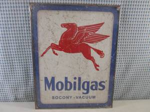 lot 11 image: (C-2) Mobilgas Tin Sign 12 12 x 1...