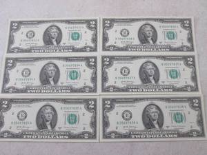 lot 19 image: (CNTR) 6 - $2 Dollar Bills - Serial...