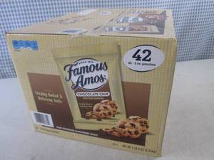 lot 66 image: (C-1) Case 42 Pouches Famous Amos C...