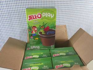 lot 73 image: (B-2) 6 Boxes Jell-O Play Dirt Dess...