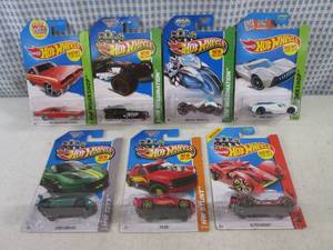 lot 107 image: (BSB) Assorted Hot Wheels in Packag...