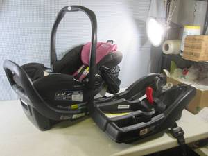 lot 178 image: (EW3) Graco Infant Car Seat with Ba...