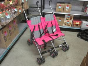 lot 182 image: (EW7) Double Folding Stroller ...