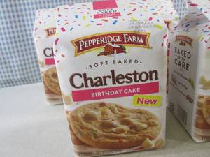 lot 203 image: (B-2) 5 Bags Pepperidge Farm Soft B...