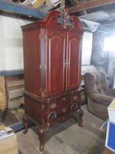 lot 270 image: (HDW) Kathy Ireland Cherry Traditio...