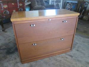 lot 271 image: (HDW) Wood 2-Drawer File Cabinet...